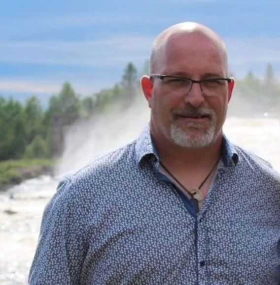 Meet your Posher, Eric - Picture 1 of 1